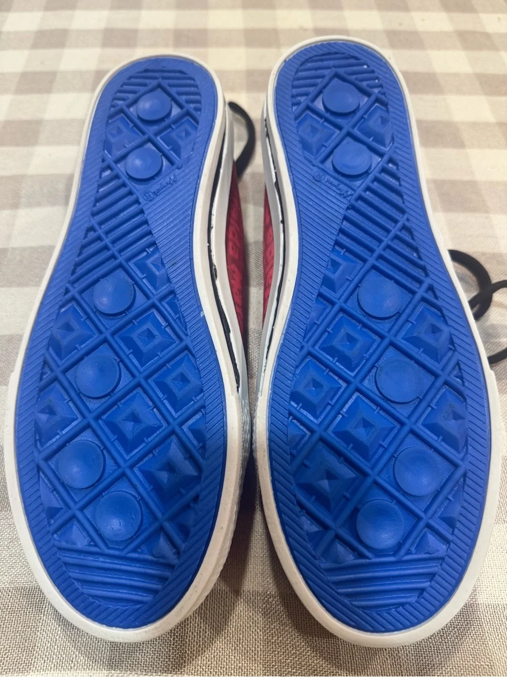 Women’s Red Mafalda Character Sneakers, Size 10.5